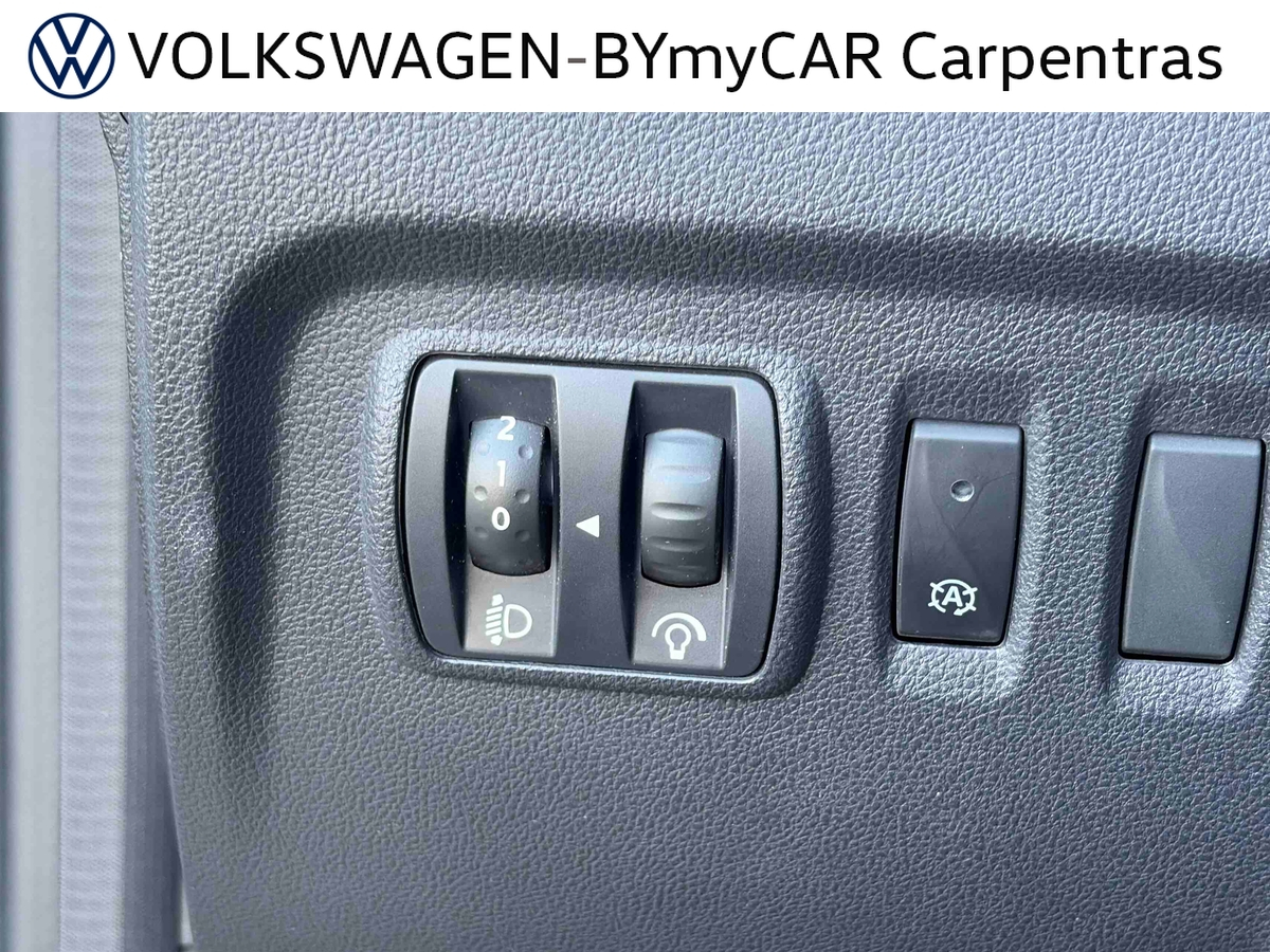 Renault Captur TCe 90 — photo 31