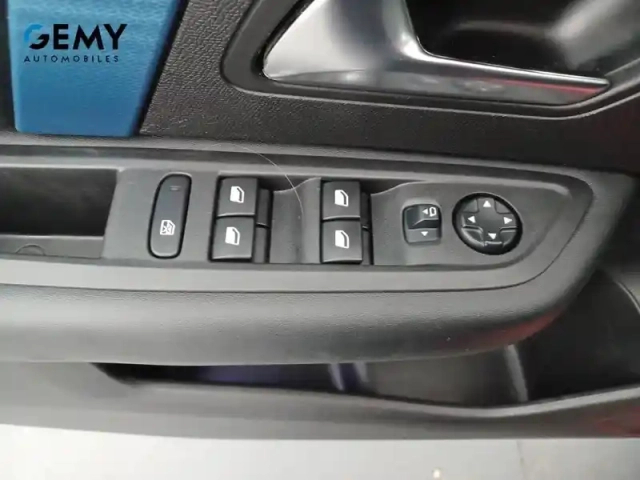 Citroën C4 e- 136 ch automatique — photo 12