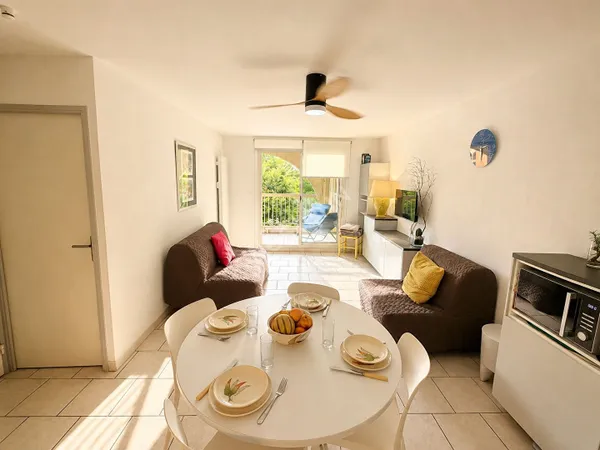Appartement T2 de 48m² (36m² carrez + 12 m² de terrasse couverte)
