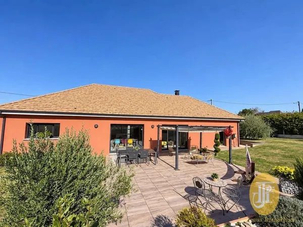 Maison de plain-pied 4 pièces 118 m²