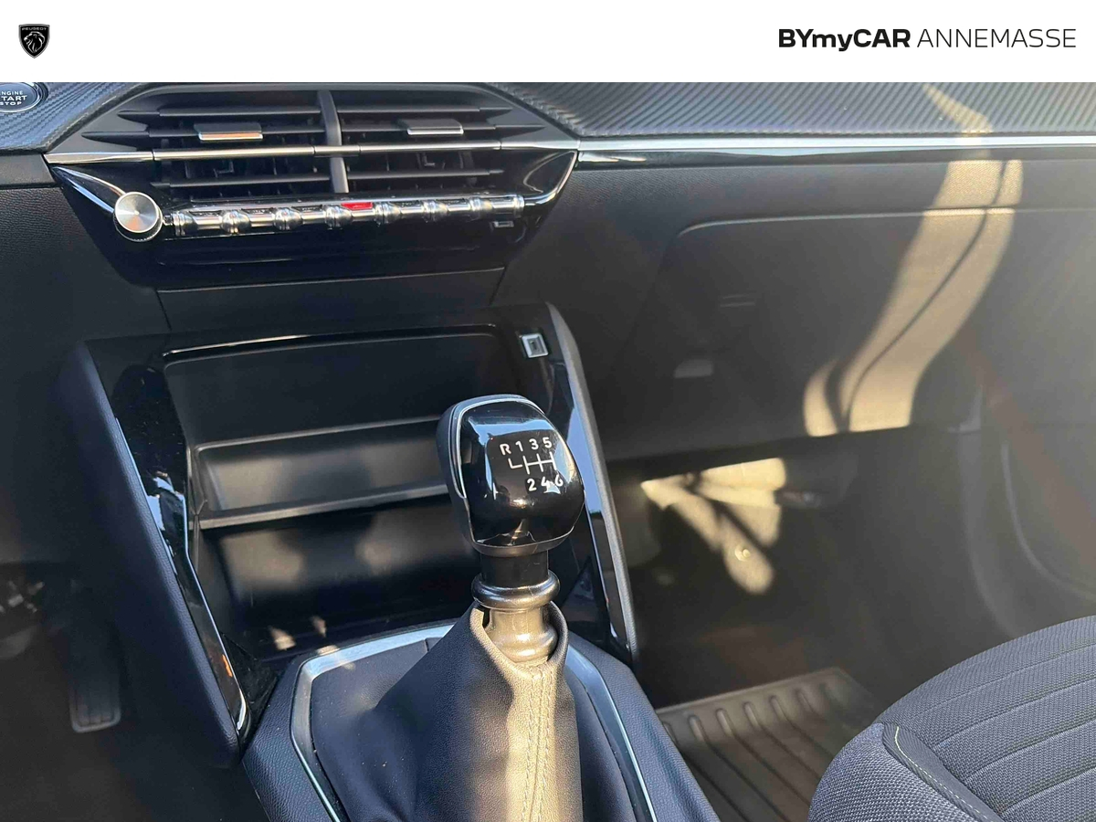 Peugeot 208 PureTech 100 S&amp;S BVM6 — photo 19