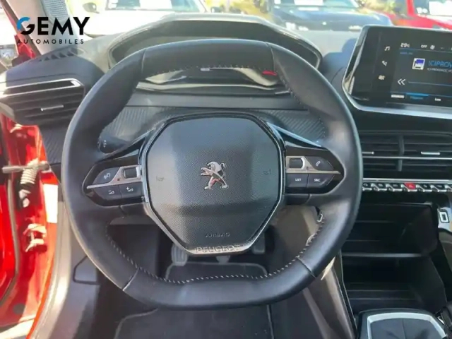 Peugeot 2008 puretech 100 s&amp;s bvm6 — photo 13