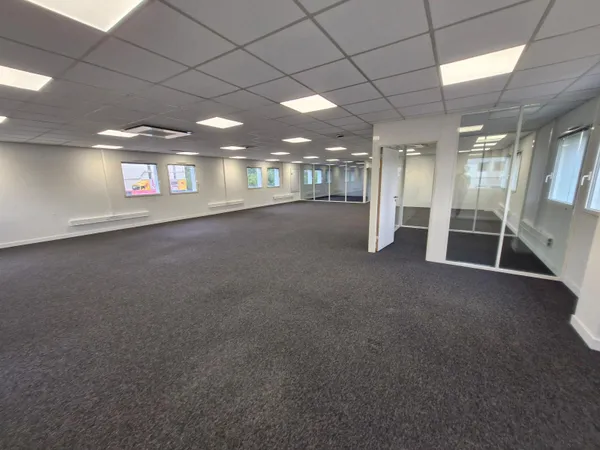 Bureaux 1100 m²