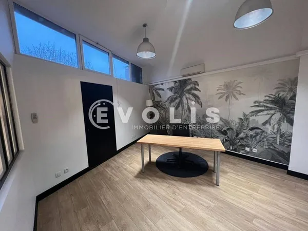 Bureaux 123 m²