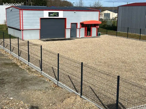 Local d'activité batiment commercial