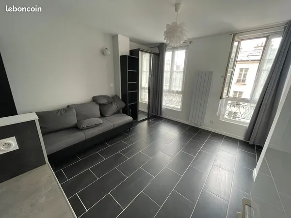 Studio meublé 22 m² refait à neuf - Paris 12e - 3e étage lumineux