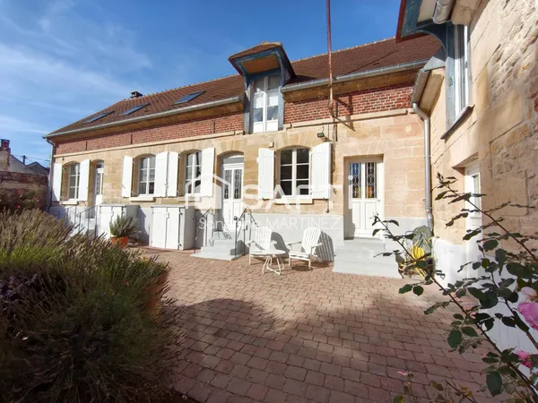 très beau corps de ferme rénové avec grange
