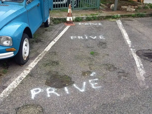 Parking 13 m²