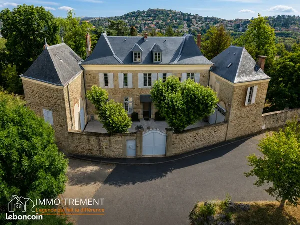Propriété 14 pièces 590 m²