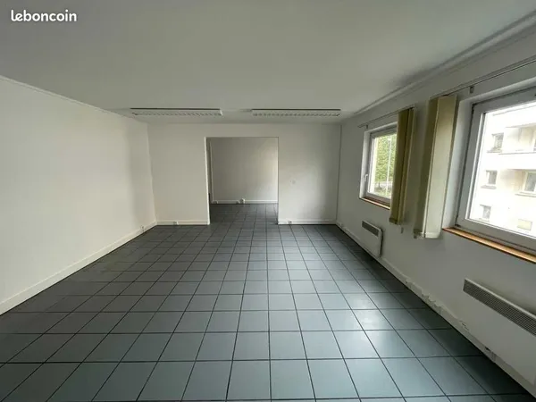 Bureaux 122 m²