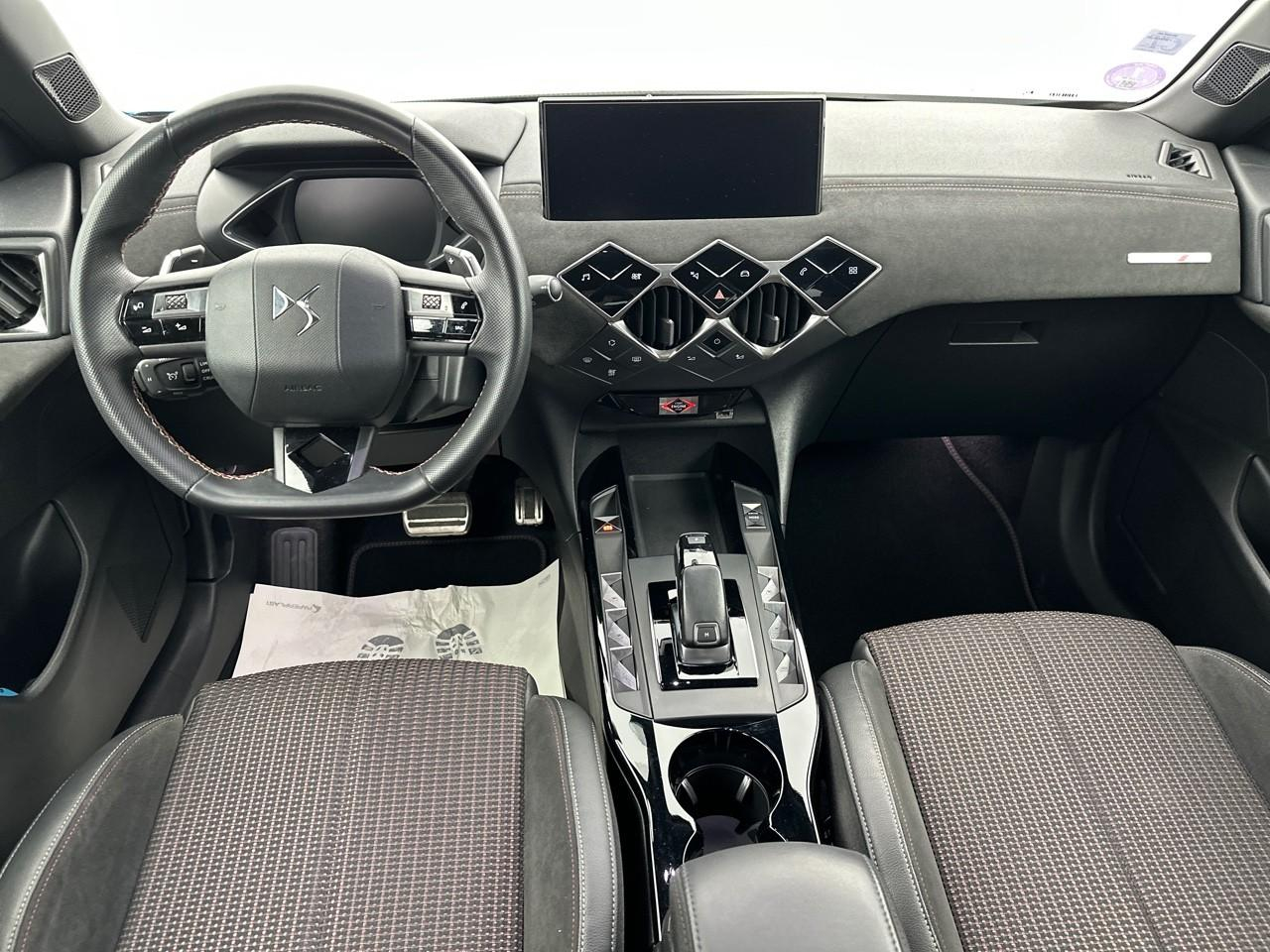 Ds Ds 3 crossback puretech 130 eat8 performance line+ — photo 12