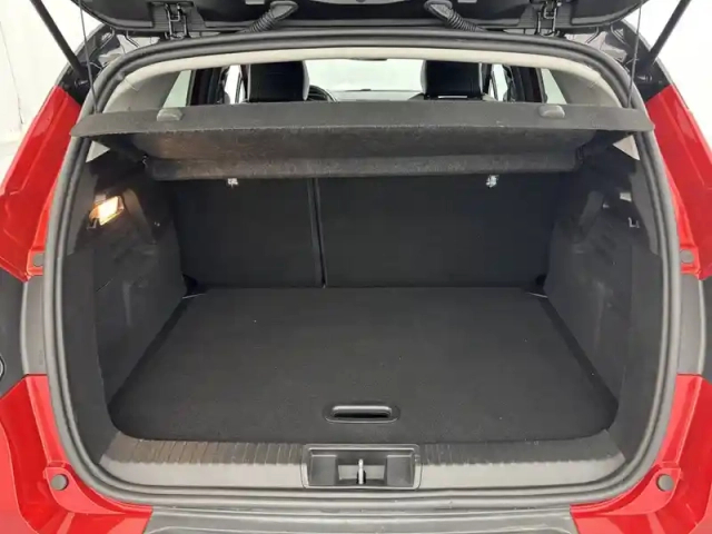 Renault Captur e-tech 145 - 21 — photo 27