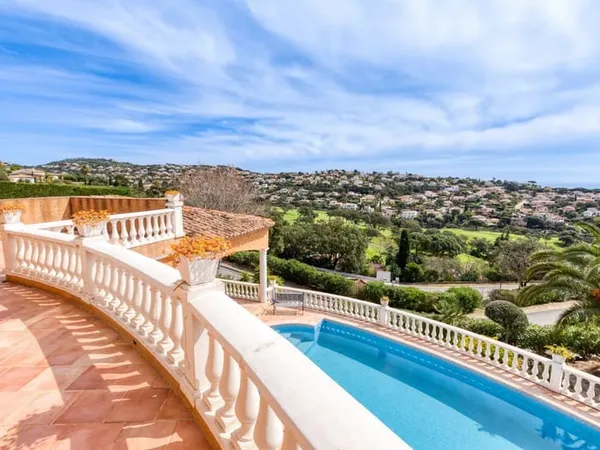 Villa avec vue mer sur le golf de Sainte-Maxime