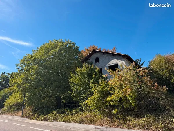 Maison 8 pièces 250 m²