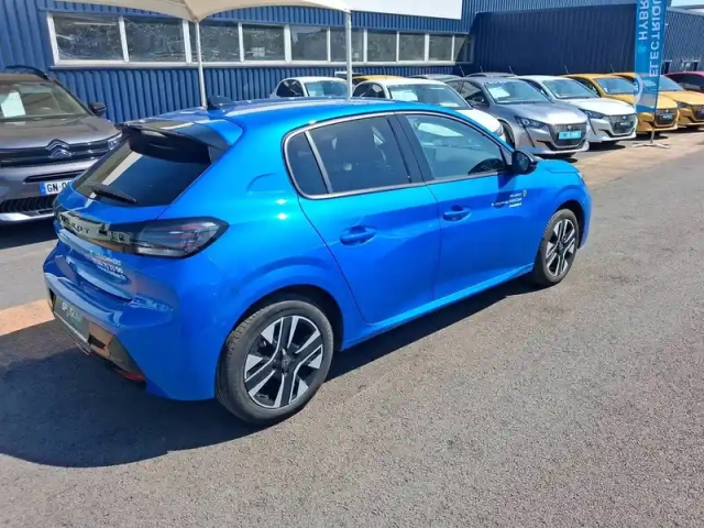Peugeot 208 puretech 100 s&amp;s bvm6 — photo 3