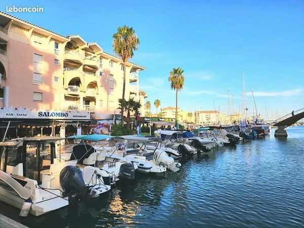 LOCAL COMMERCIAL 80 m² FREJUS