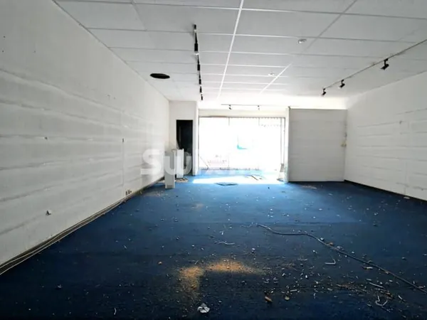 Local commercial 68 m²