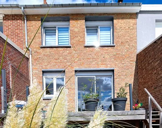 HAZEBROUCK - Maison rénovée 3 chambres + jardin + garage 45 m²