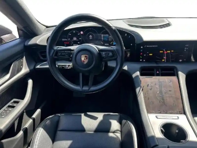 Porsche Taycan 408ch my23 — photo 8