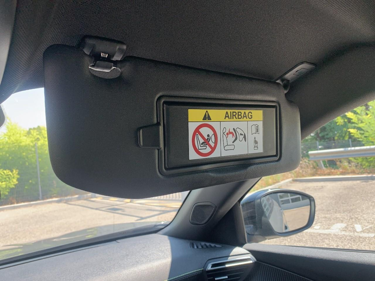 Peugeot 2008 1.2 hybrid 145ch gt e-dcs6 — photo 44