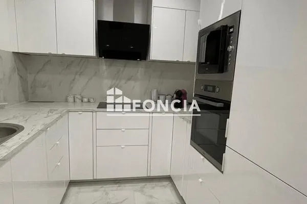 Appartement meublé 3 pièces 74 m²