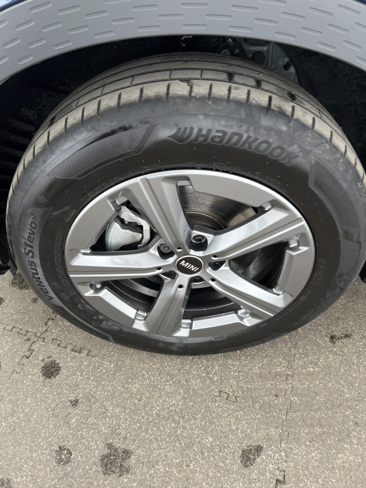 Mini Countryman — photo 40