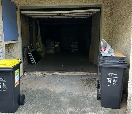 Grand Garage à louer
