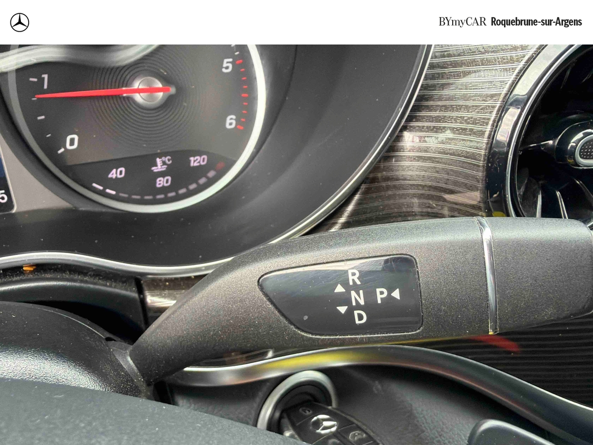 Mercedes Classe V Extra-Long 250 d 9G-TRONIC — photo 17