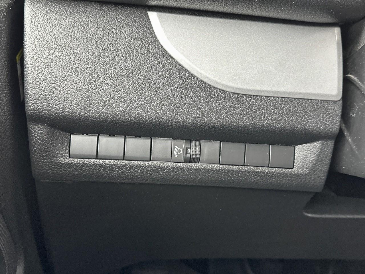 Opel Vivaro fourgon -e fgn l2 300 75 kwh pack clim — photo 19