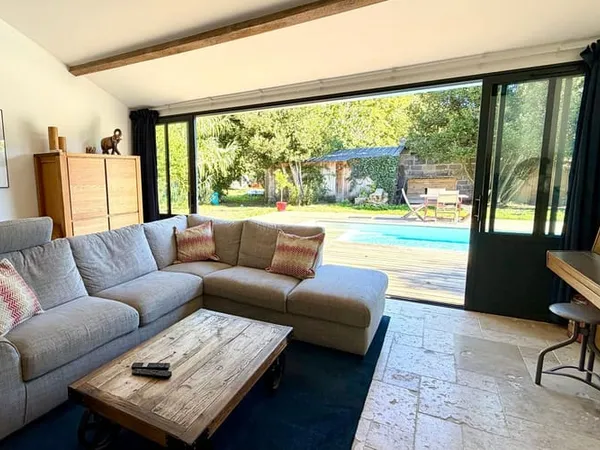 Maison 7 pièces 211 m²