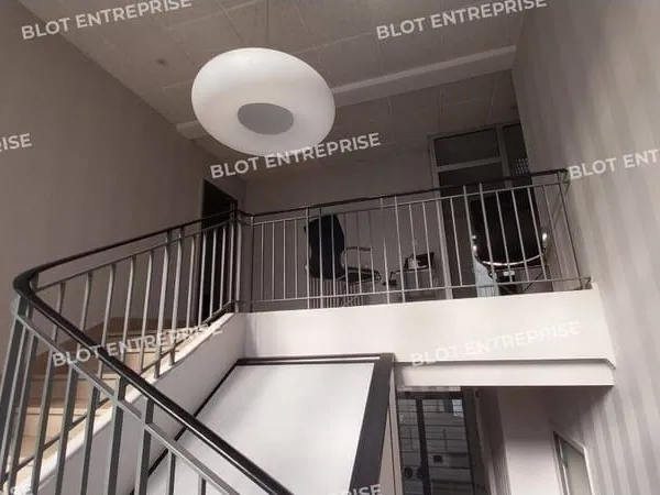 Bureaux 322 m²
