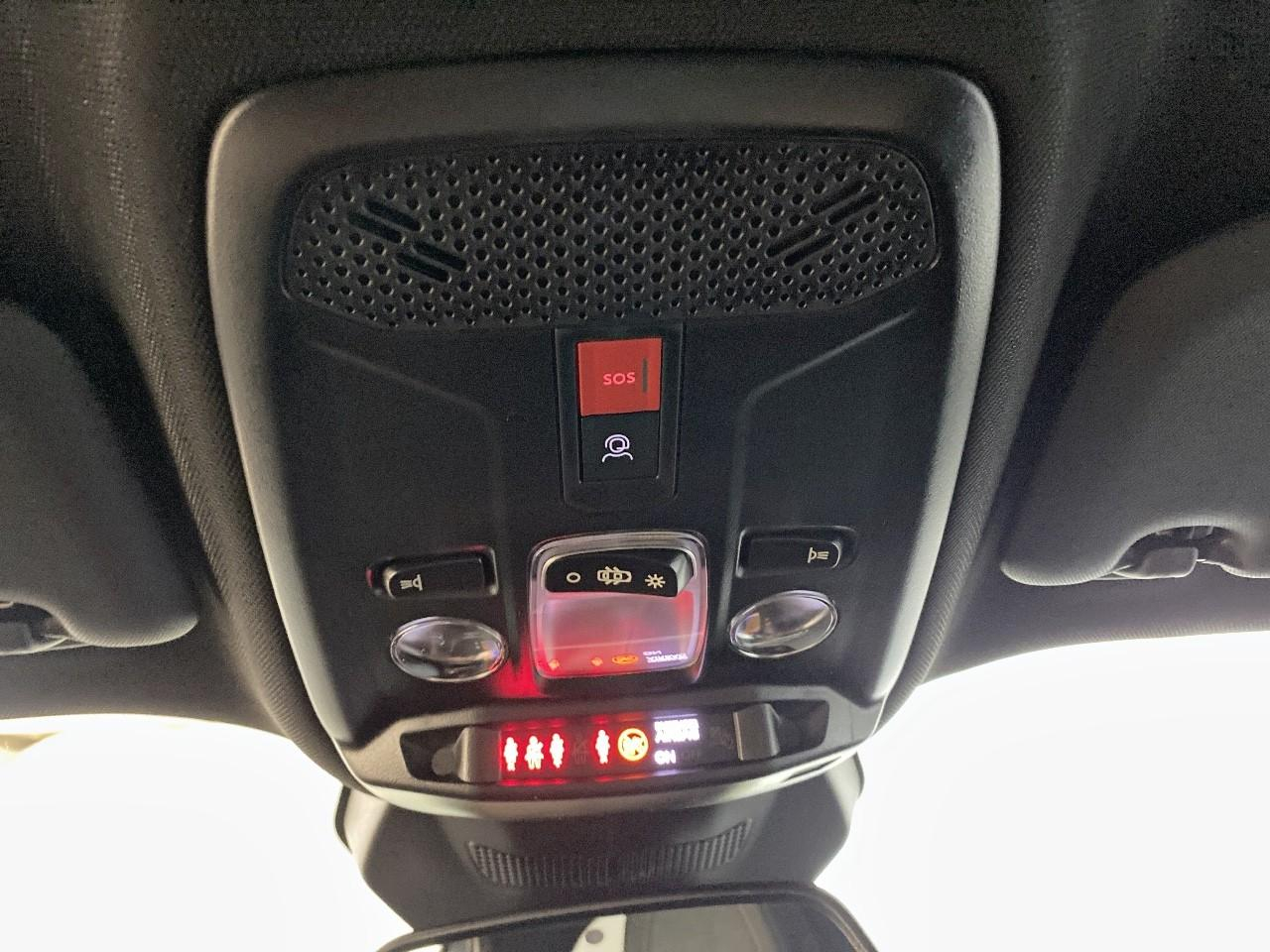 Peugeot 2008 hybrid 145 ch e-dcs6 allure — photo 19