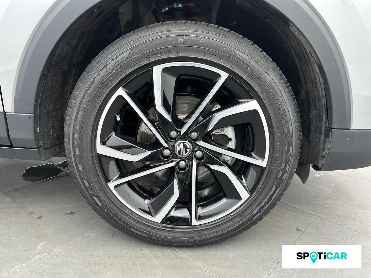 Mg Zs 1.5 vti-tech 106ch luxury — photo 11