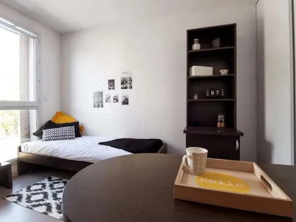 Studio 1 pièce 19 m²