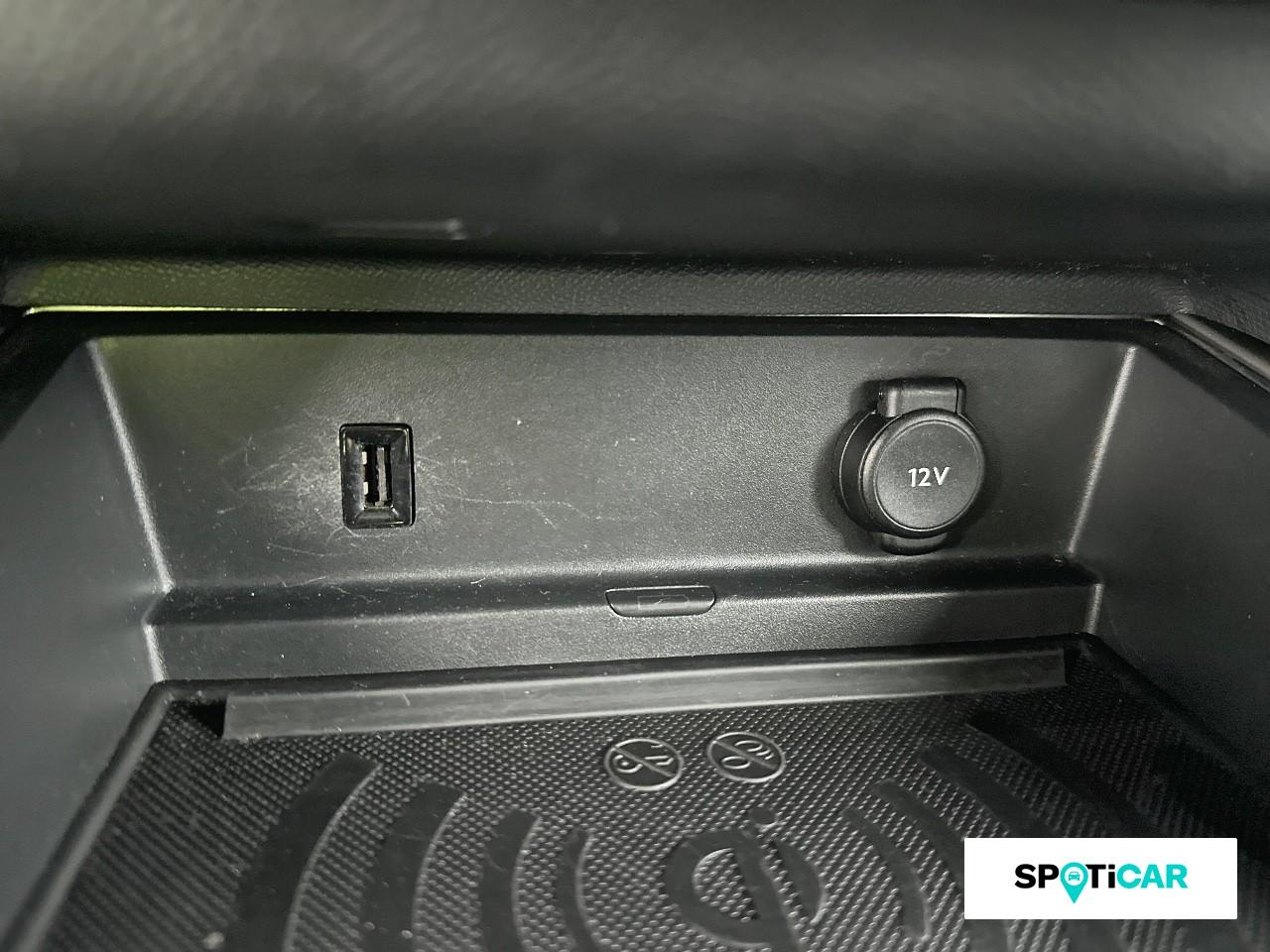 Citroën C5 Aircross bluehdi 130ch s&s shine eat8 — photo 16