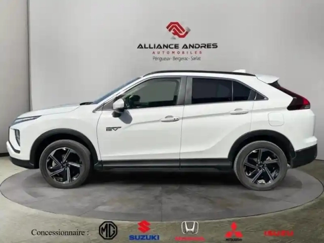 Mitsubishi Eclipse cross 2.4 mivec phev 188ch invite 4wd 2023 — photo 2
