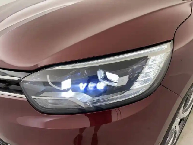 Renault Scenic dci 110 energy edc — photo 34