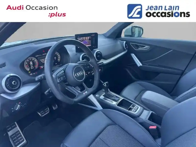 Audi Q2 35 tfsi 150 s tronic 7 — photo 11