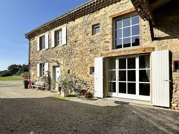Ferme 7 pièces 270 m²