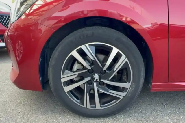 Peugeot 208 puretech 100 s&amp;s bvm6 — photo 27