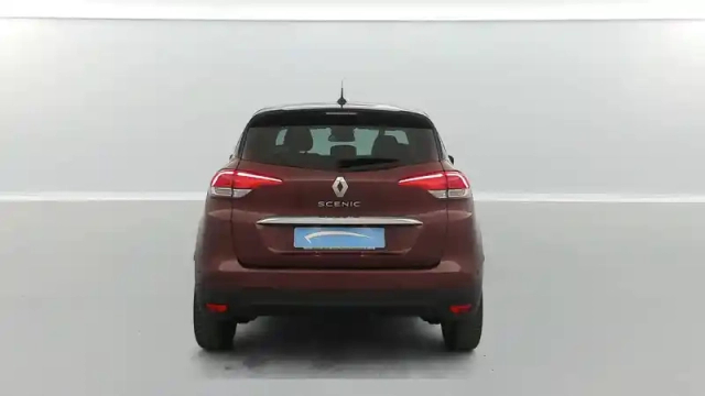 Renault Scenic dci 110 energy edc — photo 13