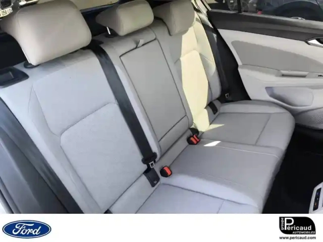 Volkswagen Golf 1.5 etsi opf 150 dsg7 — photo 8