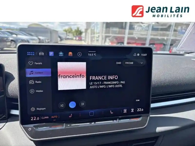 Volkswagen T-Roc 1.5 etsi evo2 hybrid 150 ch dsg7 — photo 15