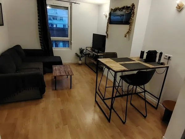 T2 MEUBLÉ 33 m² - LE HAVRE - RUE FRANKLIN - PARKING PRIVÉ
