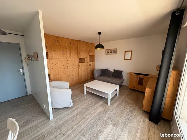 T1 OPTIMISÉ 40m² - LIT ESCAMOTABLE + CUISINE INDÉPENDANTE + BOX