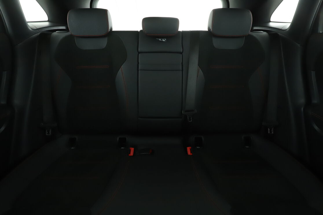 Mercedes-Benz EQA 250+ AMG Line 70.5 kWh — photo 16