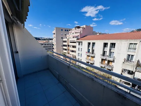 Studio 1 pièce 24 m²