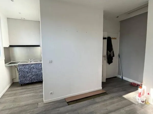 Studio 1 pièce 17 m²