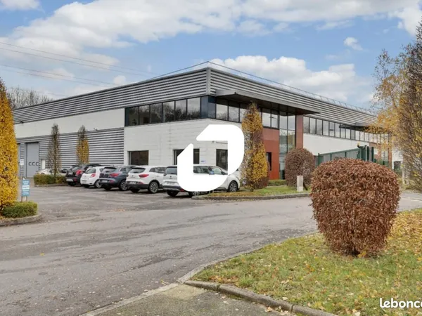 Local d'activité 3 257 m²