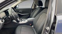 Bmw Série 3 Touring 318dA MH 150ch Lounge — photo 9